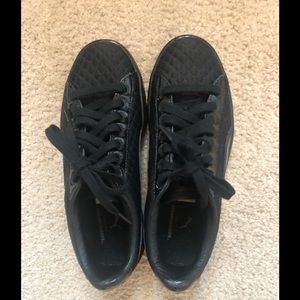 Black Puma Sneakers